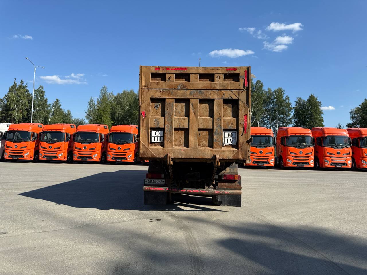 Shacman X3000 самосвал 8х4