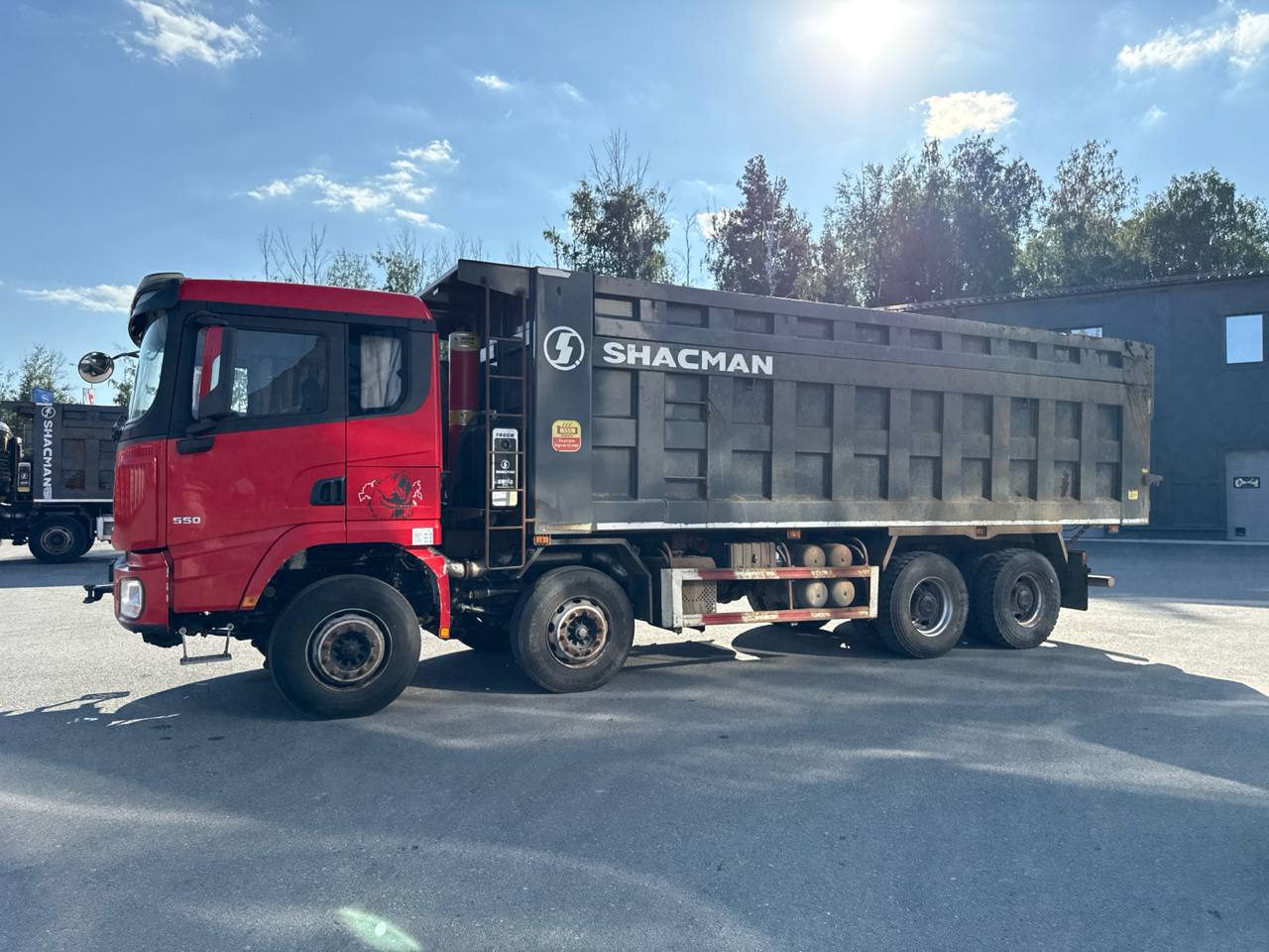 Shacman X3000 самосвал 8х4